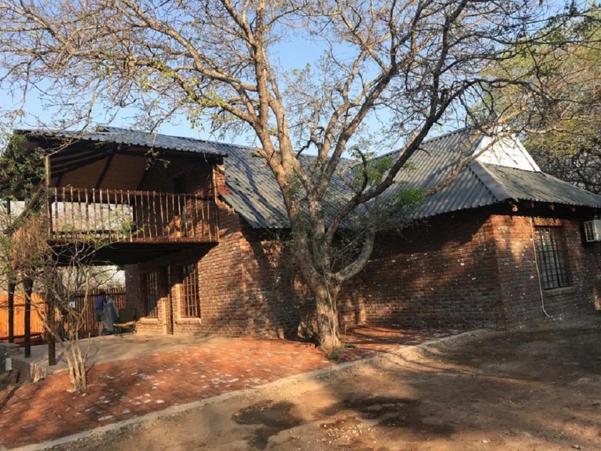 Kruger Wild Dog Inn Marloth Park Exterior foto